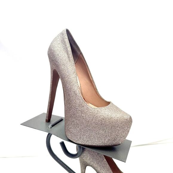 Steve Madden Dejavu Soft Gold Platform Heels Size 6 - Picture 1 of 8